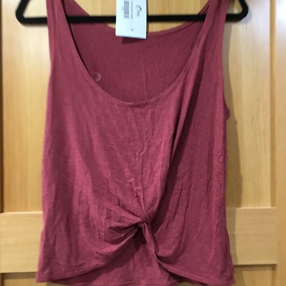 Like new ZYIA Active Swirl tank - Picture 3 of 5